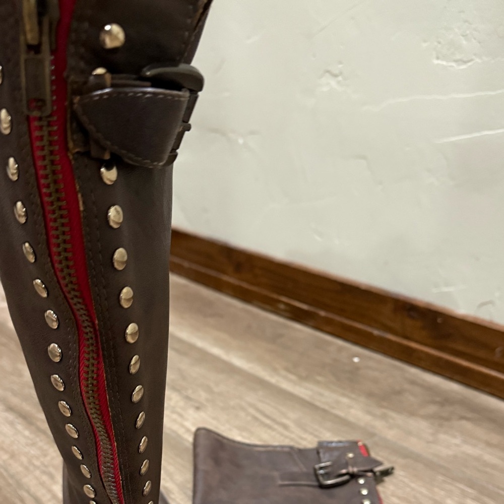Brown Leather Knee-High Boots - Picture 3 of 4